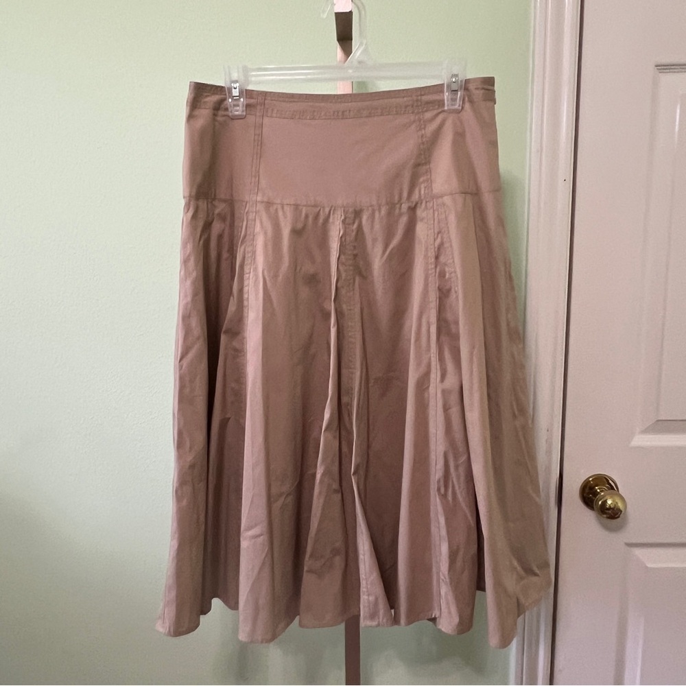 Jones New York Khaki pleated skirt size 4